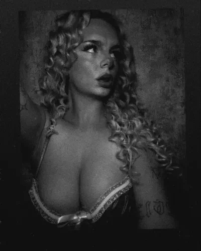 blondiebarbsxox